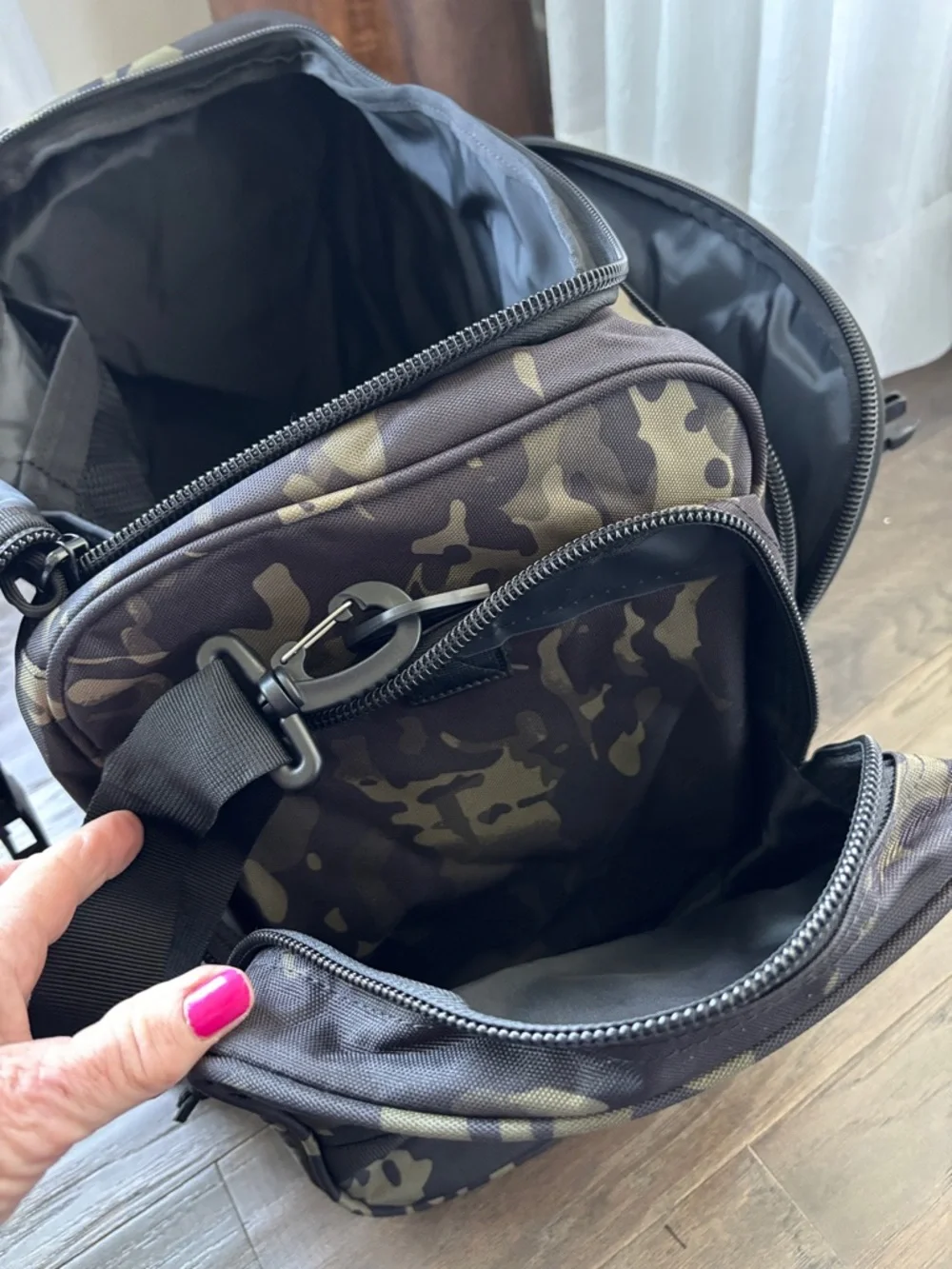 Highland Tactical Winchester Duffle,Molle Webbing,removable straps,compartments